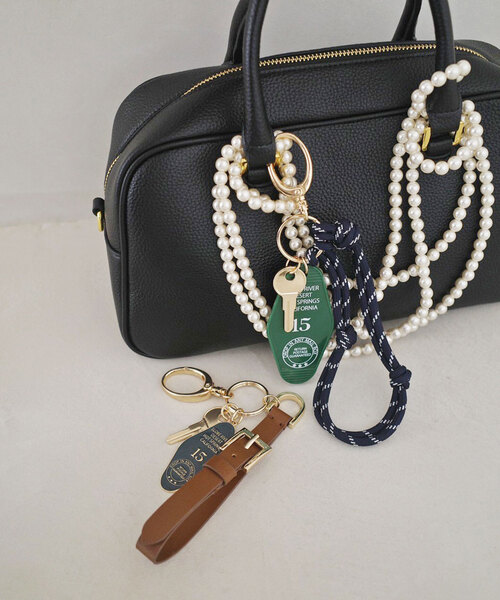 SLOBE IENA（スローブイエナ）の「《WEB限定/追加》SLOBE チャーム（キーケース/キーアクセサリー・レディース・キャメル・FREE）」の7枚目の写真