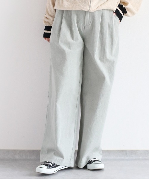 cepo（セポ）の「コーデュロイスリータックイージーストレートパンツ（その他パンツ・レディース・オフホワイト/チャコール/ピンク/グリーン・S/M/L）」の3枚目の写真
