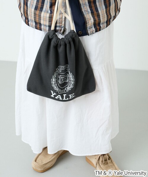 FREAK'S STORE（フリークスストア）の「Yale University × FREAK'S STORE/フリークスストア 限定展開　Yale University イエール大学 別注 巾着 バッグ（ハンドバッグ・レディース・グレー/ブラック/ネイビー・ONE SIZE）」の8枚目の写真