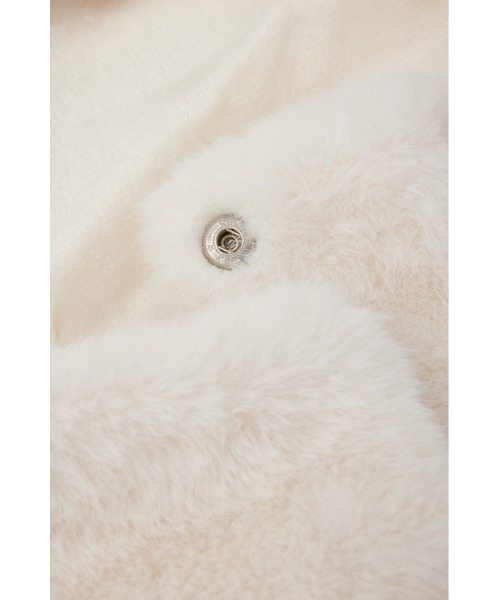 rienda（リエンダ）の「フェイクファーバラクラバ（マフラー・レディース・ホワイト・FREE）」の8枚目の写真