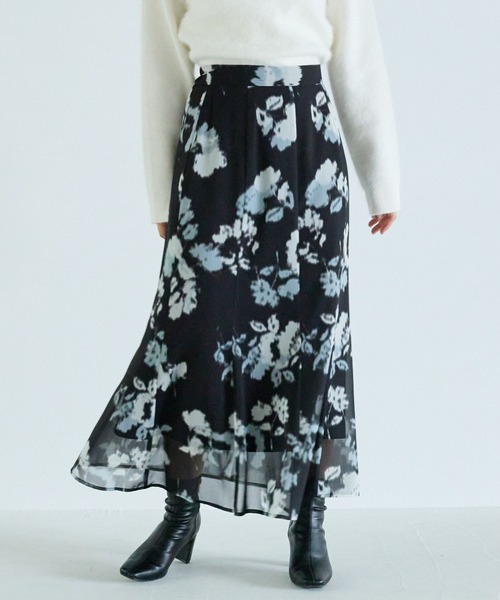 Andemiu(アンデミュウ)の「ボカシフラワーナロースカート253070(スカート・レディース・ブラック/アイボリー・FREE)」の2枚目の写真