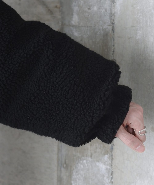 ETELIO（エテリオ）の「タフタ×ボア リバーシブル機能性中綿ジャケット 【600フィルパワー】（ダウンジャケット/コート・メンズ・ブラック系その他/ブラック/ライトグレー/ブラック系2/ブラック系3/ワイン/ブラック系1・S/M/L/XL）」の11枚目の写真