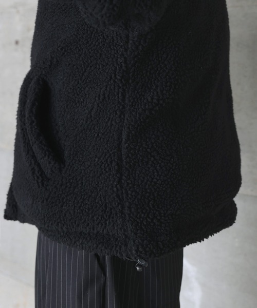 ETELIO（エテリオ）の「タフタ×ボア リバーシブル機能性中綿ジャケット 【600フィルパワー】（ダウンジャケット/コート・メンズ・ブラック系その他/ブラック/ライトグレー/ブラック系2/ブラック系3/ワイン/ブラック系1・S/M/L/XL）」の9枚目の写真