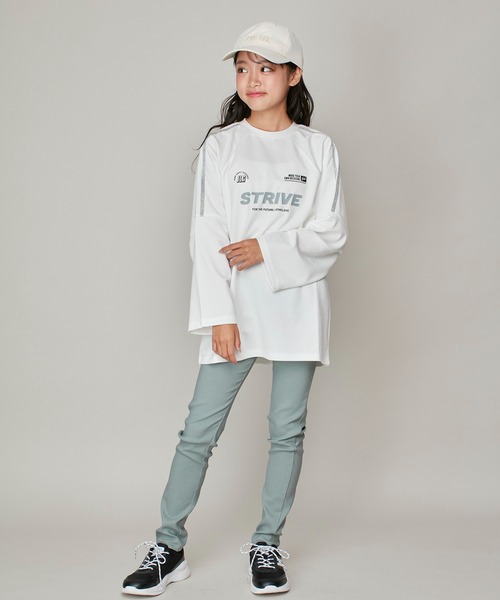 JENNI love(ジェニィラブ)の「ラメラインゲーミングロング丈ロンT(Tシャツ/カットソー・キッズ・オフホワイト/ブラック/サックスブルー・130cm/140cm/150cm/160cm)」の15枚目の写真