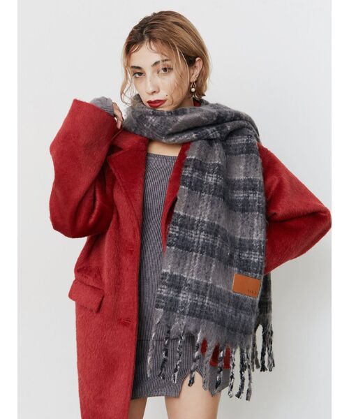 EVRIS（エヴリス）の「ソフトシャギーマフラー（マフラー・レディース・ブラック/グレー/ブラウン/ホワイト/レッド・FREE）」の10枚目の写真