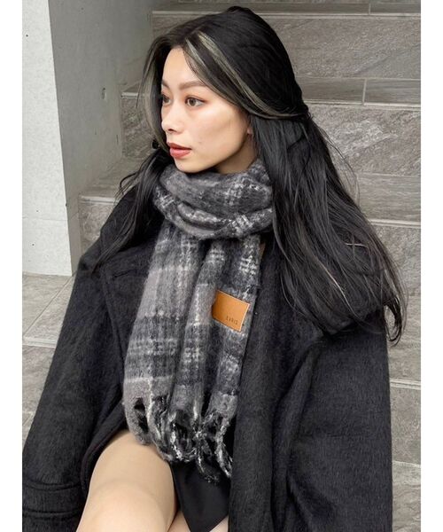 EVRIS（エヴリス）の「ソフトシャギーマフラー（マフラー・レディース・ブラック/グレー/ブラウン/ホワイト/レッド・FREE）」の12枚目の写真