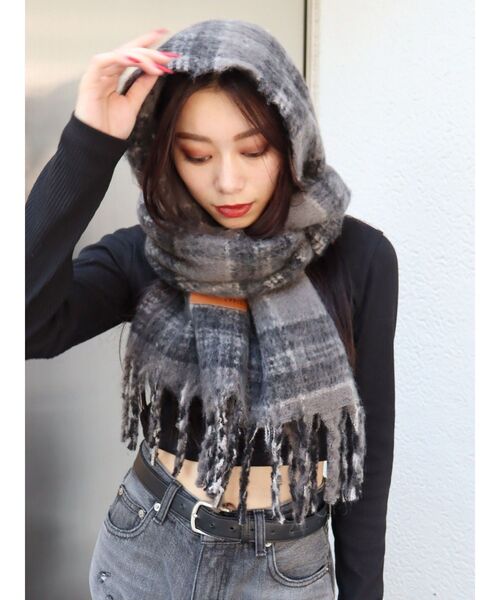 EVRIS（エヴリス）の「ソフトシャギーマフラー（マフラー・レディース・ブラック/グレー/ブラウン/ホワイト/レッド・FREE）」の19枚目の写真