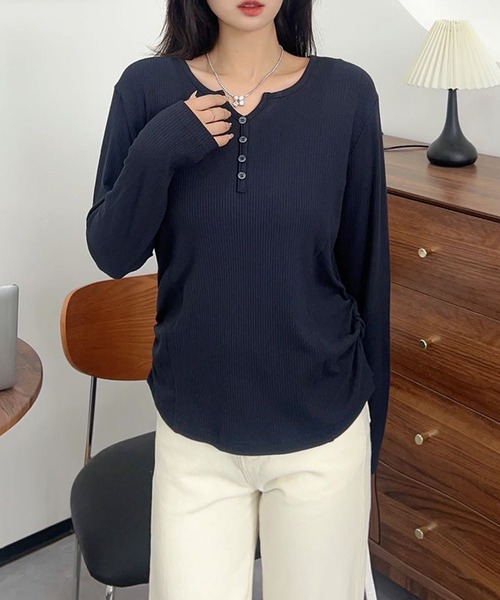 aimoha（アイモハ）の「Vネックヘンリートップス（Tシャツ/カットソー・レディース・ネイビー/ベージュ/ワインレッド/ホワイト/ブラック/グレー・FREE）」の5枚目の写真