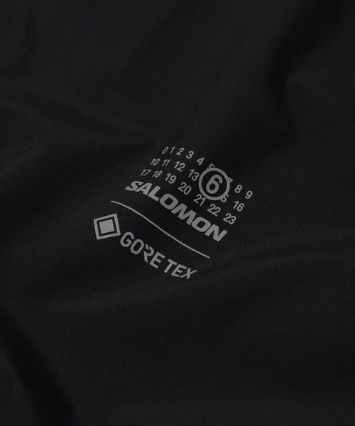 MM6 Maison Margiela（ｴﾑｴﾑｼｯｸｽ ﾒｿﾞﾝ ﾏﾙｼﾞｪﾗ）の「CAMICIE A MANICHE LU（シャツ/ブラウス・メンズ・ブラック・M/L）」の4枚目の写真