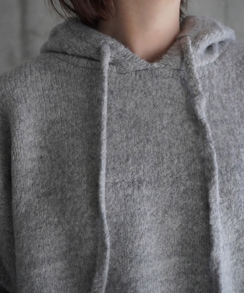 gina tricot(ジーナトリコ)の「Knitted hoodie(パーカー・レディース・ライトグレー/ベージュ・M/S)」の6枚目の写真