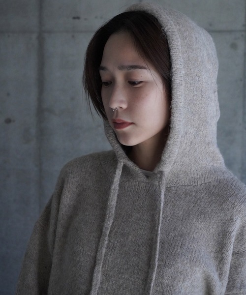 gina tricot(ジーナトリコ)の「Knitted hoodie(パーカー・レディース・ライトグレー/ベージュ・M/S)」の10枚目の写真