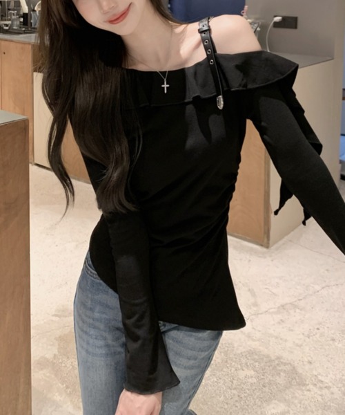 Sibra(シブラ)の「ワンショルダーラッフルトップス(Tシャツ/カットソー・レディース・ブラック/ベージュ・M)」の11枚目の写真