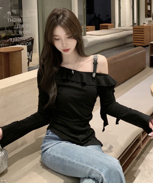 Sibra(シブラ)の「ワンショルダーラッフルトップス(Tシャツ/カットソー・レディース・ブラック/ベージュ・M)」の10枚目の写真