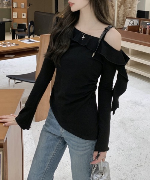 Sibra(シブラ)の「ワンショルダーラッフルトップス(Tシャツ/カットソー・レディース・ブラック/ベージュ・M)」の17枚目の写真