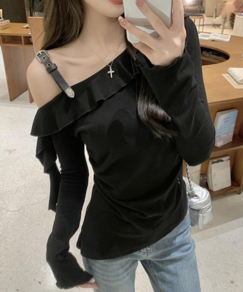 Sibra(シブラ)の「ワンショルダーラッフルトップス(Tシャツ/カットソー・レディース・ブラック/ベージュ・M)」の15枚目の写真