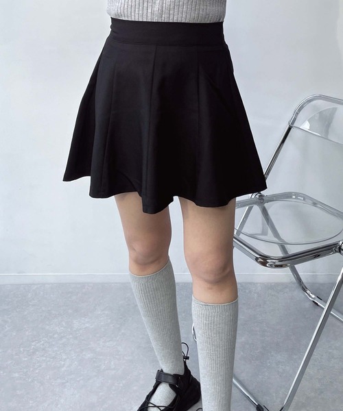 AS KNOW AS plus（アズノゥアズプラス）の「●スタイルアップ フレアミニスカート インナーパンツ 裏地付き（スカート・レディース・チャコールグレー/ブラック/ベージュ・FREE）」の4枚目の写真