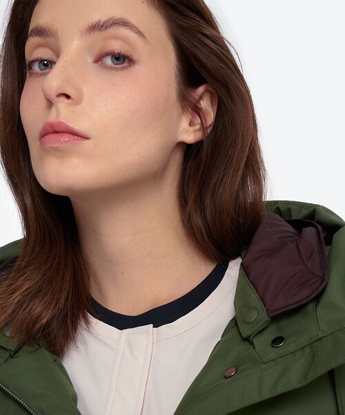 AIGLE(エーグル)の「防水 透湿 防風 GORE-TEX ゴアテックス ダックダウンフーデッドジャケット RP(ダウンジャケット/コート・レディース・モスグリーン/ブラック・38/36/34/40)」の15枚目の写真