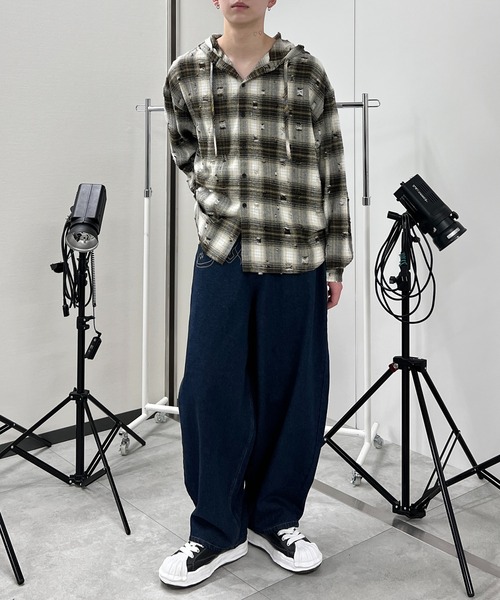 Figments（フィグメンツ）の「フロントエンブロバギーデニム（デニムパンツ・レディース・ブラック/ブルー・SMALL/MEDIUM/LARGE）」の5枚目の写真