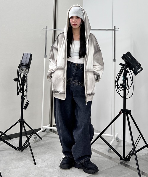 Figments（フィグメンツ）の「フロントエンブロバギーデニム（デニムパンツ・レディース・ブラック/ブルー・SMALL/MEDIUM/LARGE）」の6枚目の写真