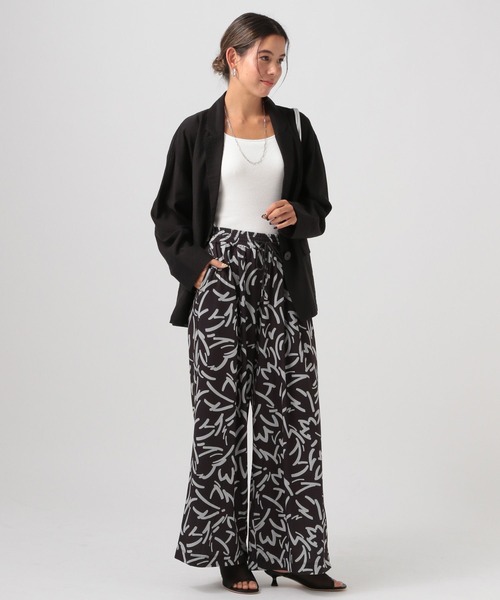 BAYFLOW（ベイフロー）の「[程よい透け感]シアージャケット（テーラードジャケット・レディース・ブラック/グレイッシュベージュ・MEDIUM/SMALL）」の9枚目の写真