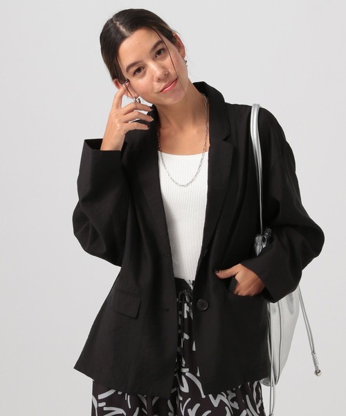 BAYFLOW（ベイフロー）の「[程よい透け感]シアージャケット（テーラードジャケット・レディース・ブラック/グレイッシュベージュ・MEDIUM/SMALL）」の10枚目の写真