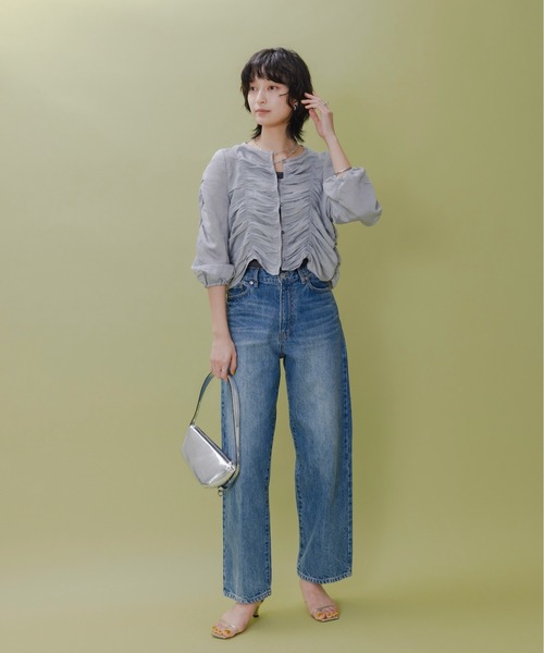 Eimee Law（エイミーロウ）の「シャーリングショートカーデ（カーディガン/ボレロ・レディース・ブルー/グレー/スミクロ/オフホワイト・FREE）」の5枚目の写真
