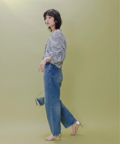 Eimee Law（エイミーロウ）の「シャーリングショートカーデ（カーディガン/ボレロ・レディース・ブルー/グレー/スミクロ/オフホワイト・FREE）」の6枚目の写真
