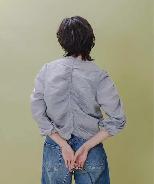 Eimee Law（エイミーロウ）の「シャーリングショートカーデ（カーディガン/ボレロ・レディース・ブルー/グレー/スミクロ/オフホワイト・FREE）」の13枚目の写真