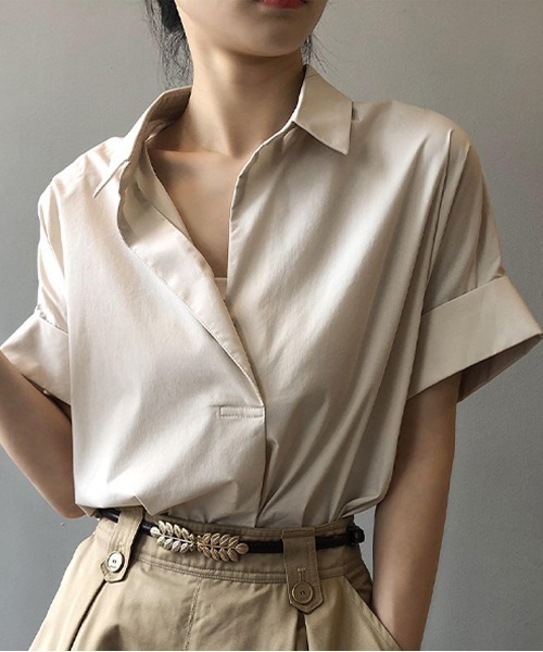 Forcement(フォースメント)の「美シルエット。さらりと快適Vネック立体半袖スキッパーシャツ夏ブラウス(シャツ/ブラウス・レディース・ホワイト/ベージュ/ブラック・ONESIZE)」の8枚目の写真