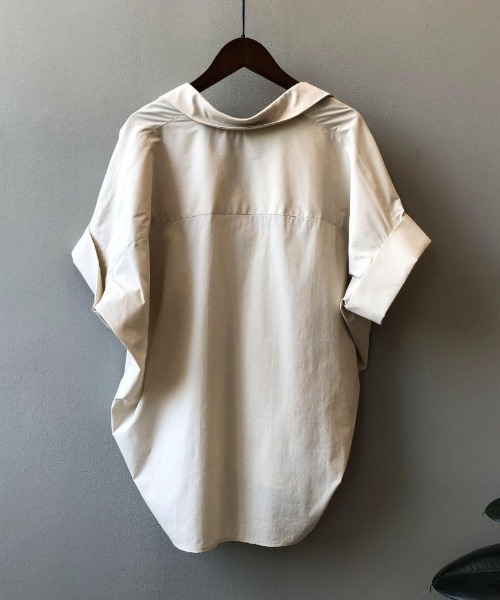Forcement(フォースメント)の「美シルエット。さらりと快適Vネック立体半袖スキッパーシャツ夏ブラウス(シャツ/ブラウス・レディース・ホワイト/ベージュ/ブラック・ONESIZE)」の12枚目の写真