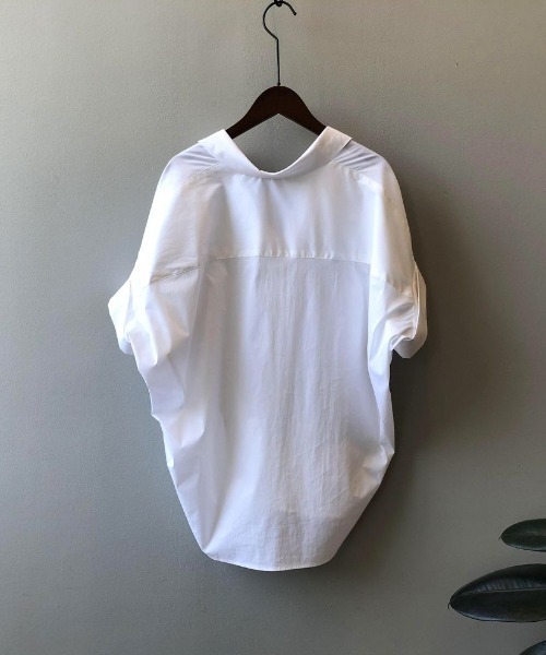 Forcement(フォースメント)の「美シルエット。さらりと快適Vネック立体半袖スキッパーシャツ夏ブラウス(シャツ/ブラウス・レディース・ホワイト/ベージュ/ブラック・ONESIZE)」の16枚目の写真