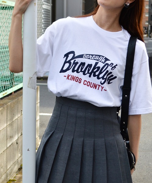 spiritoso（スピリトーゾ）の「【spiritoso】カレッジアソートプリントＴシャツ(CP)（Tシャツ/カットソー・レディース・ホワイト系2/ホワイト系1・L/M）」の10枚目の写真