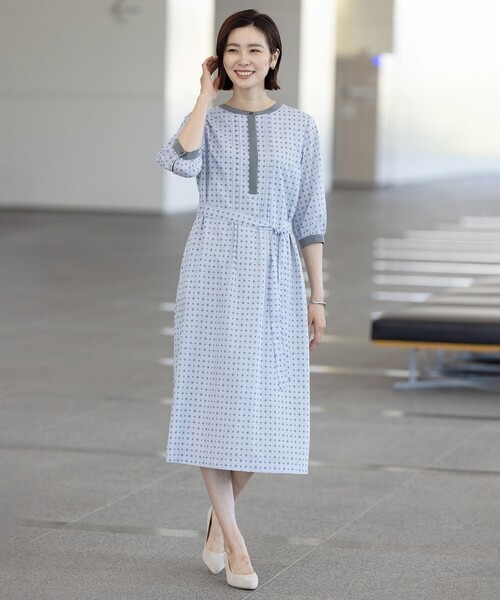 J.PRESS(ジェイプレス)の「【洗える】ジオメトリックプリント ワンピース(ワンピース・レディース・ホワイト系5/サックスブルー系5/ネイビー系5・11/9)」の5枚目の写真