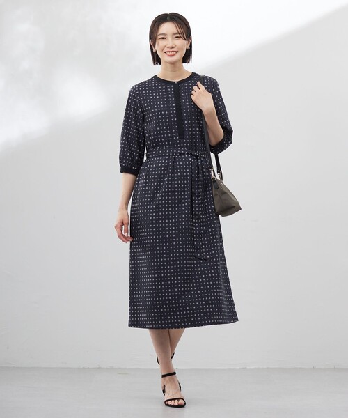 J.PRESS(ジェイプレス)の「【洗える】ジオメトリックプリント ワンピース(ワンピース・レディース・ホワイト系5/サックスブルー系5/ネイビー系5・11/9)」の8枚目の写真