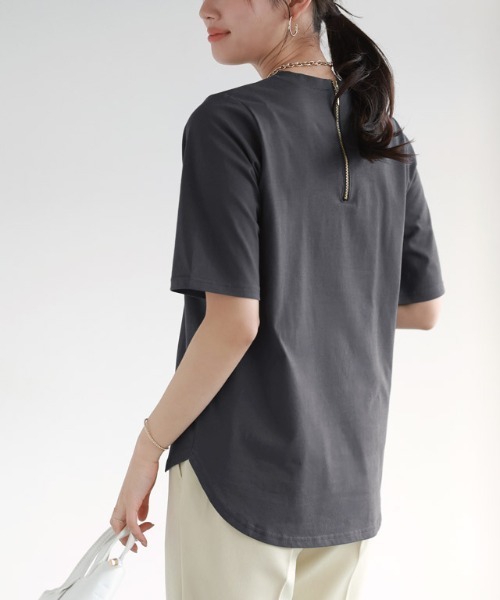 Pierrot(ピエロ)の「イージーケアバックジップデザインTシャツ(Tシャツ/カットソー・レディース・チャコール/オフホワイト/ブラック・M/L)」の11枚目の写真