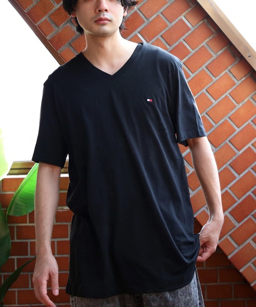 TOMMY HILFIGER(トミーヒルフィガー)の「TOMMY HILFIGER Vネック半袖Tシャツ(Tシャツ/カットソー・メンズ・ホワイト/ダークネイビー/ブラック・X-LARGE/SMALL/MEDIUM/LARGE)」の14枚目の写真