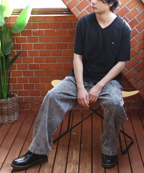 TOMMY HILFIGER(トミーヒルフィガー)の「TOMMY HILFIGER Vネック半袖Tシャツ(Tシャツ/カットソー・メンズ・ホワイト/ダークネイビー/ブラック・X-LARGE/SMALL/MEDIUM/LARGE)」の19枚目の写真