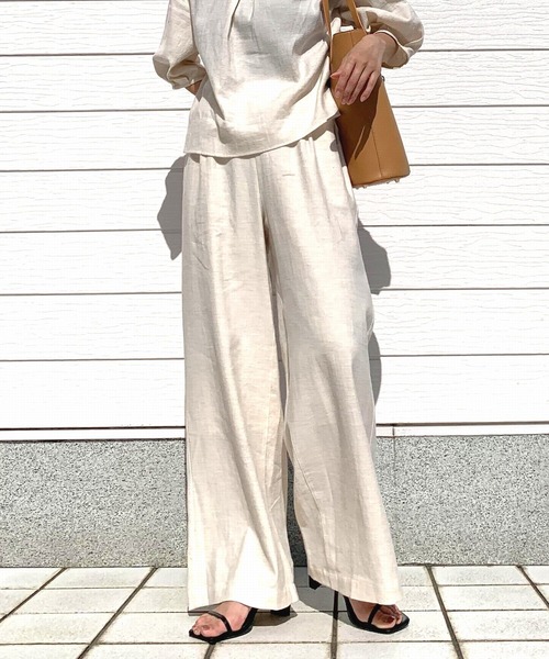 Q（キュー）の「リネンライクセミワイドパンツ（その他パンツ・レディース・アイボリー/ブラック・MEDIUM）」の2枚目の写真