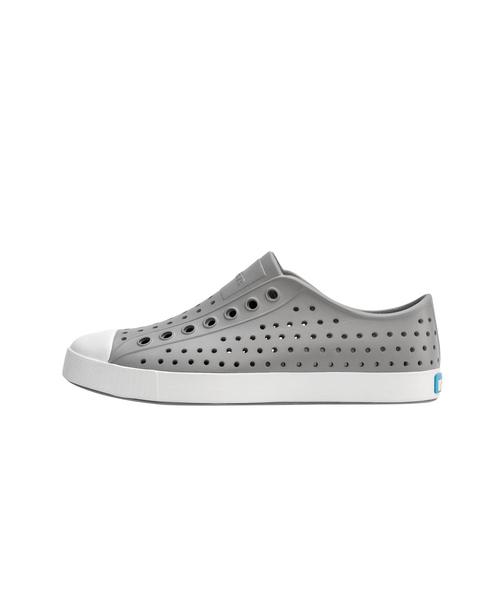 Native(ネイティブ)の「【native Shoes/ネイティブシューズ】Jefferson Sugarlit/スニーカー/軽量/イージーケア【WEB限定】(スリッポン・メンズ・アイボリー/カーキ/ホワイト/ブラック系その他/ブラック/ベージュ/ネイビー/グレー・28/27/26)」の18枚目の写真