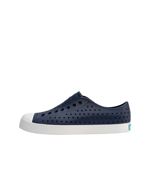 Native(ネイティブ)の「【native Shoes/ネイティブシューズ】Jefferson Sugarlit/スニーカー/軽量/イージーケア【WEB限定】(スリッポン・メンズ・アイボリー/カーキ/ホワイト/ブラック系その他/ブラック/ベージュ/ネイビー/グレー・28/27/26)」の16枚目の写真