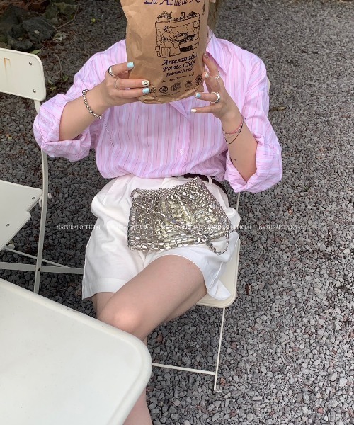 DEVICE（デバイス）の「メタルシルバー ビーズ ミニ ハンドバッグ キラキラ 韓国ファッション 肩掛けバッグ 韓国ストリート ストリートファッション（ハンドバッグ・レディース・シルバー・FREE）」の14枚目の写真