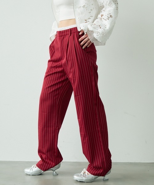 Clum(クルム)の「2tuck layered design pinstripe wide slacks / 2タックレイヤードデザインピンストライプワイドスラックス(スラックス・レディース・バーガンディー/ネイビー/チャコールグレー/ダークグリーン/ブラック・SMALL/MEDIUM)」の19枚目の写真