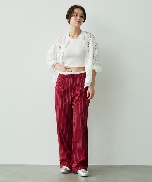 Clum(クルム)の「2tuck layered design pinstripe wide slacks / 2タックレイヤードデザインピンストライプワイドスラックス(スラックス・レディース・バーガンディー/ネイビー/チャコールグレー/ダークグリーン/ブラック・SMALL/MEDIUM)」の9枚目の写真