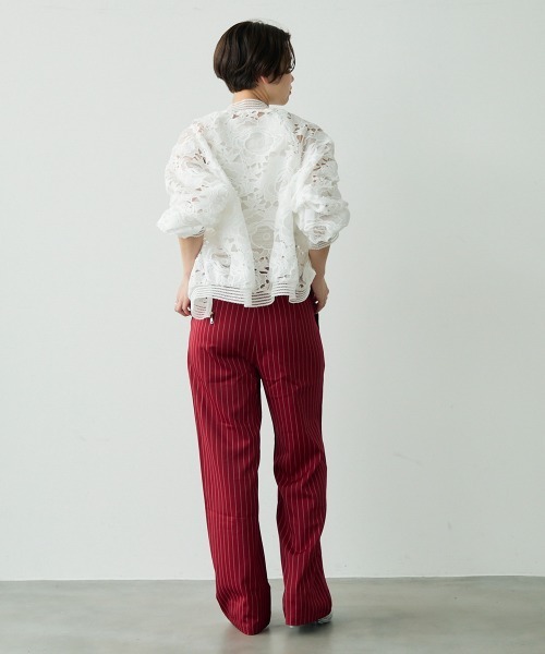 Clum(クルム)の「2tuck layered design pinstripe wide slacks / 2タックレイヤードデザインピンストライプワイドスラックス(スラックス・レディース・バーガンディー/ネイビー/チャコールグレー/ダークグリーン/ブラック・SMALL/MEDIUM)」の6枚目の写真