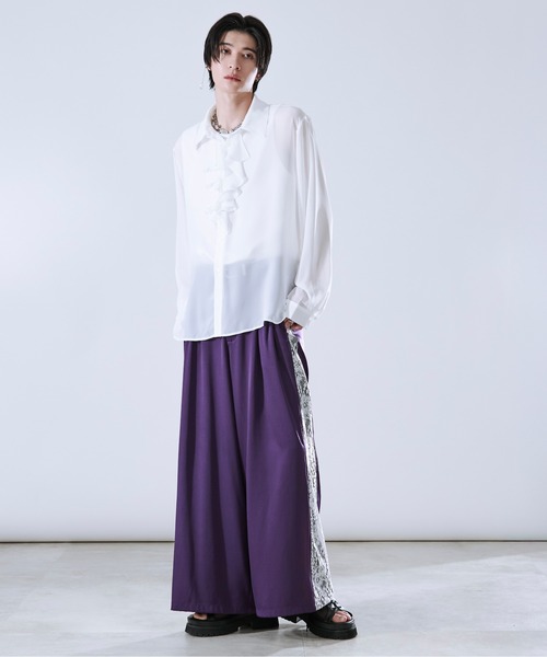 Ellno Loset（エルノロゼット）の「ラッフルタイシアーシャツ（シャツ/ブラウス・メンズ・ブラック/オフホワイト・MEDIUM/LARGE/SMALL）」の11枚目の写真