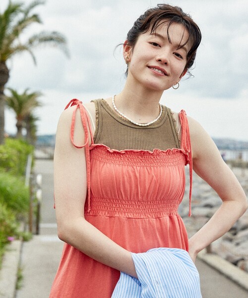 FREAK'S STORE(フリークスストア)の「シャーリング加工マキシワンピース/キャミソールワンピース(ワンピース・レディース・チャコールグレー/オレンジ・フリ-)」の13枚目の写真