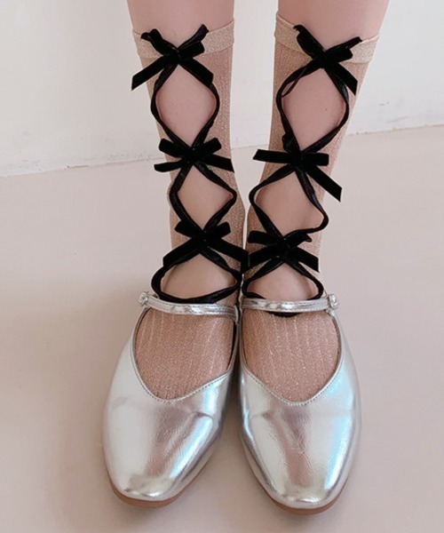 VIVID LADY（ビビッドレディー）の「レースアップ風 リボンシアーソックス（ソックス/靴下・レディース・シルバー/ライトブルー/ピンク/ベージュ/サックスブルー系/ブラック・FREE）」の8枚目の写真