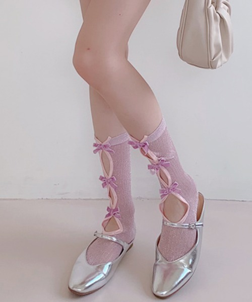 VIVID LADY（ビビッドレディー）の「レースアップ風 リボンシアーソックス（ソックス/靴下・レディース・シルバー/ライトブルー/ピンク/ベージュ/サックスブルー系/ブラック・FREE）」の14枚目の写真