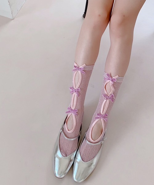 VIVID LADY（ビビッドレディー）の「レースアップ風 リボンシアーソックス（ソックス/靴下・レディース・シルバー/ライトブルー/ピンク/ベージュ/サックスブルー系/ブラック・FREE）」の15枚目の写真