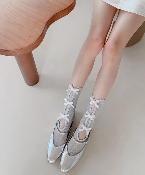 VIVID LADY（ビビッドレディー）の「レースアップ風 リボンシアーソックス（ソックス/靴下・レディース・シルバー/ライトブルー/ピンク/ベージュ/サックスブルー系/ブラック・FREE）」の19枚目の写真